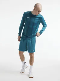 1905572-625000_CRAFT SQUAD SHORT SOLID M_Closeup6.jpg